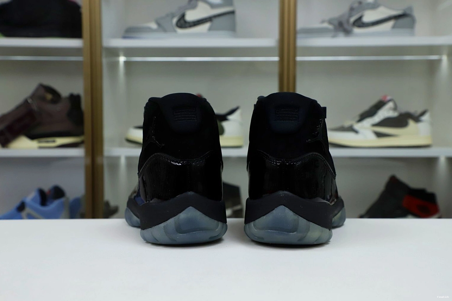 JORDAN 11 RETRO 'CAP GOWN' AIR AND 0826